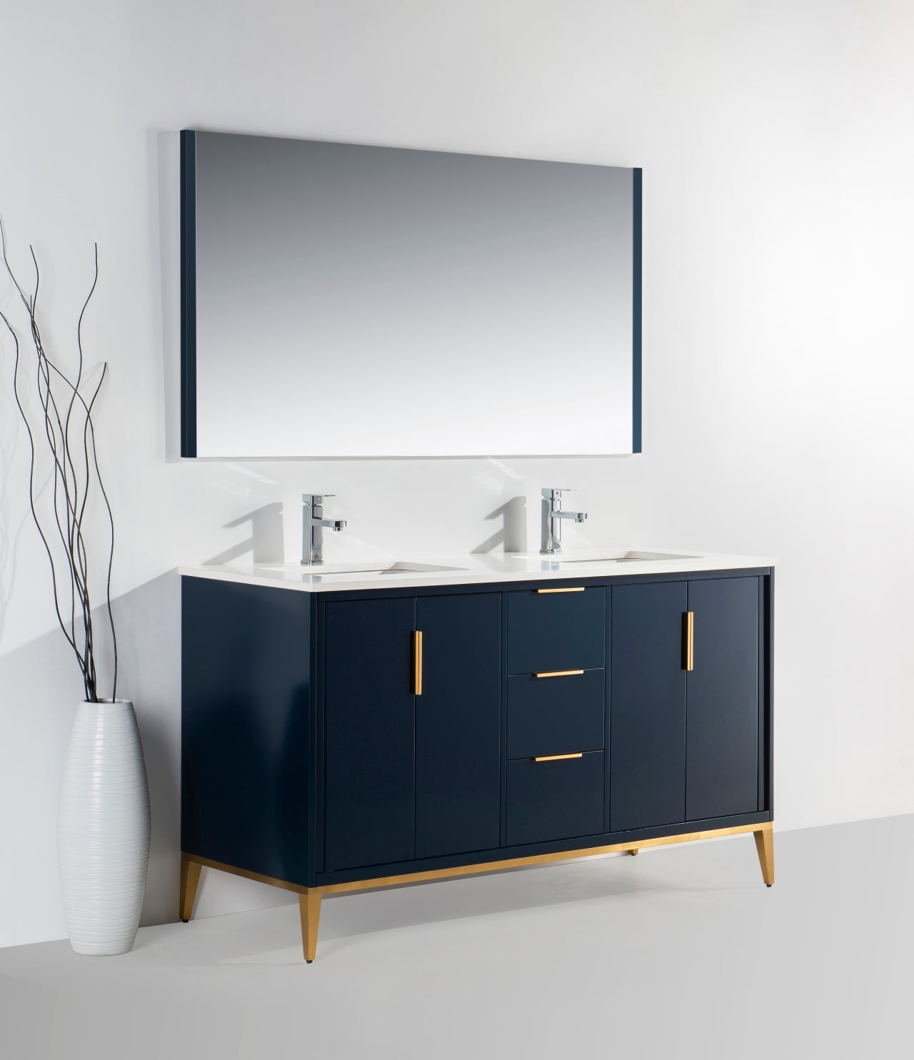 Divani 60" Solid Wood Freestanding Bathroom Vanity with Quartz Countertop