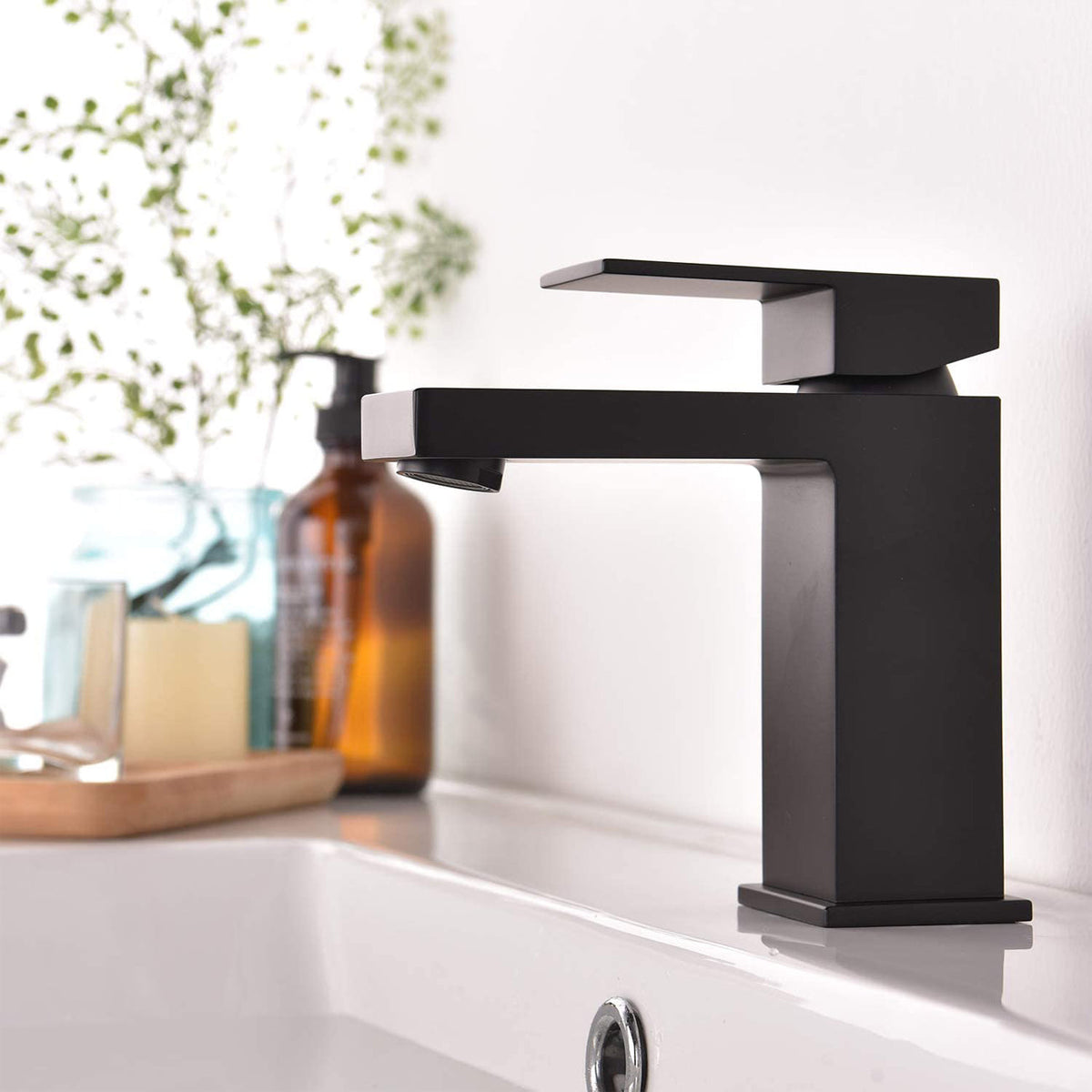 Kodaen MADISON Single-Hole Bathroom Faucet